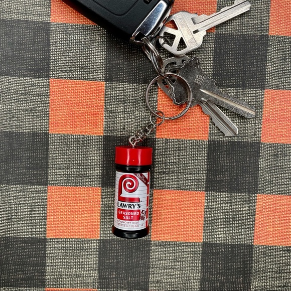 Lawry’s Seasoning Keychain | Handmade | Mini Brands | Quirky | Fun | NWOT - Picture 2 of 15